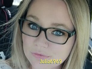 Julia6969