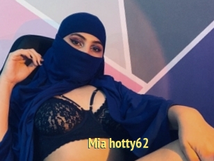 Mia_hotty62