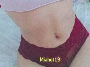 Miahot19